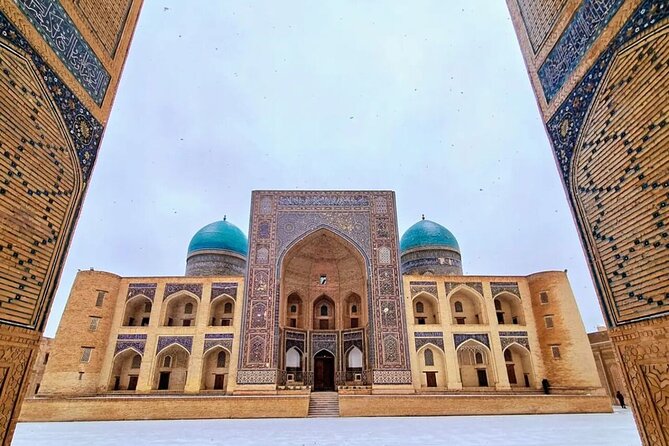 6- Day Private Tour to Tashkent, Khiva, Bukhara and Samarkand - Day 4: Bukhara’s mosques, fortress, and trading center