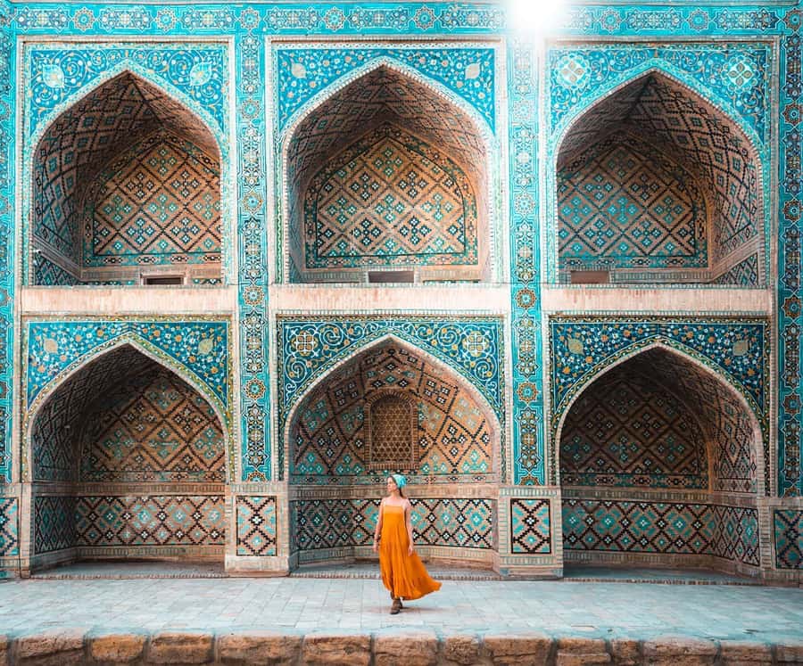 A Group Walking Tour Of Old Town - The Trading Domes, where shopping becomes part of the history