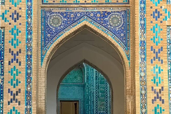 Ancient and Modern Tour in Samarkand with Transport - Bibi Khanym Mosque and the story of Timur