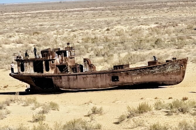 Aral Sea One Day Tour from Tashkent - Mizdakhan Necropolis, 40 minutes from Nukus
