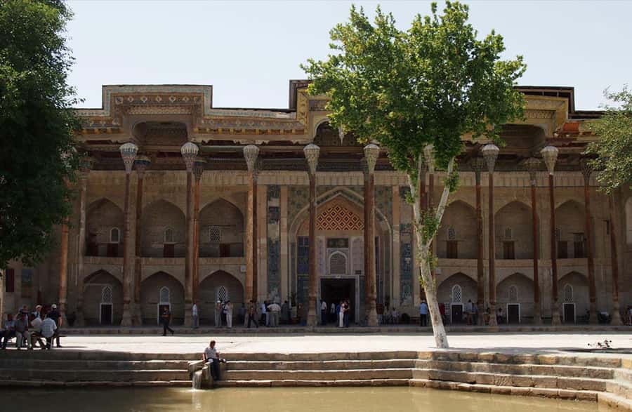 Bukhara: Full-Day Guided Tour with English-Speaking Guide - Magok-i-Attari Mosque and Bukhara’s layered past