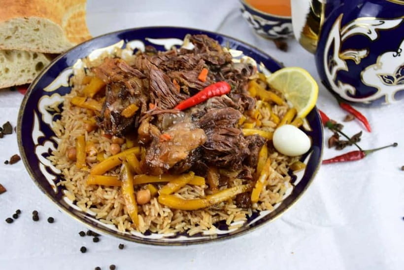 cooking traditional food in Samarkand with local people - Siab Bazaar: your introduction to Uzbek ingredients