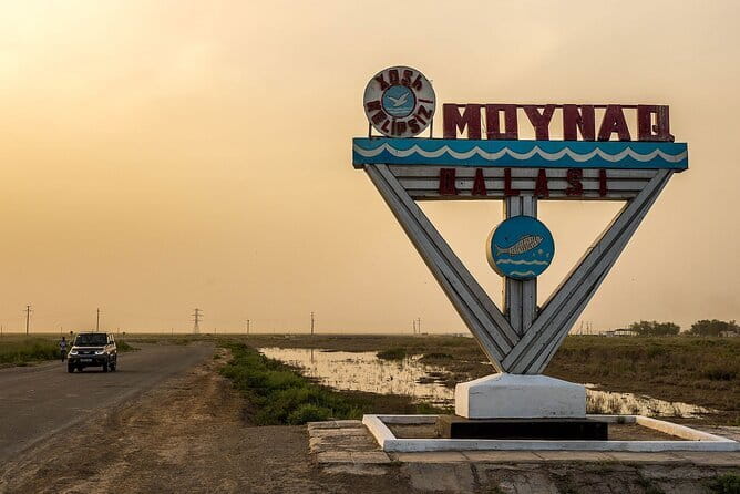 Daytrip from Khiva to Aral Sea Cemetery of Ships. All in one - Chilpik Dakhma and its desert views