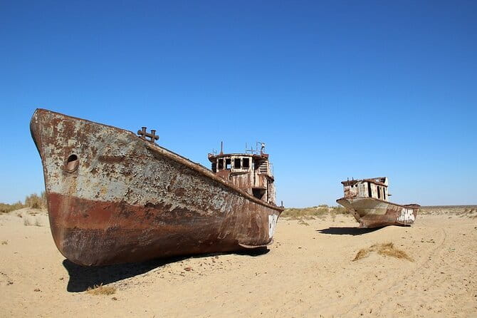 Daytrip from Khiva to Aral Sea Cemetery of Ships. All in one - The Regional History and Aral Sea Museum