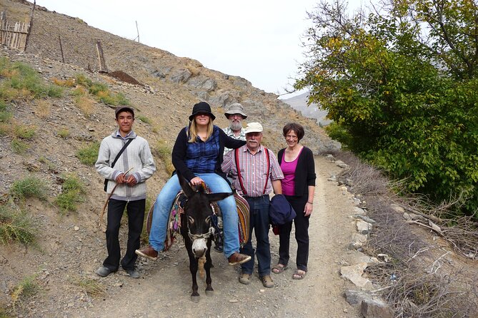 Desert yurt camp and Mountain tour - 3 days - Day two: Lake Aydar and the Sentob village