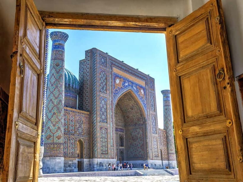 From Tashkent: Uzbekistan Private 6-Day Tour - Day 1: A simple airport arrival in Tashkent