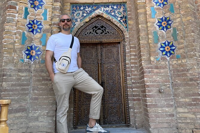 Samarkand City Tour with a Professional Photographer - Bibi Khanym Mosque: monumental scale near the finish