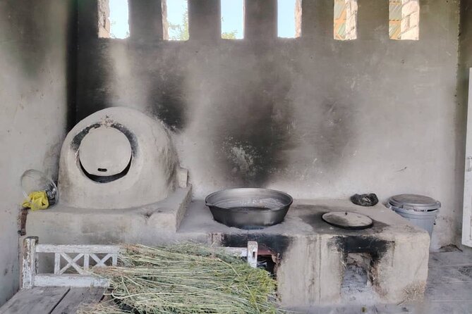 Samarkand Local Family Cooking Class and Siyob Bazaar Tour - Four hours with a local family