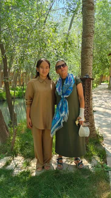 Samarkand Moonlight Tour: A Timeless Night Experience - Uzbek food and the welcome around the table