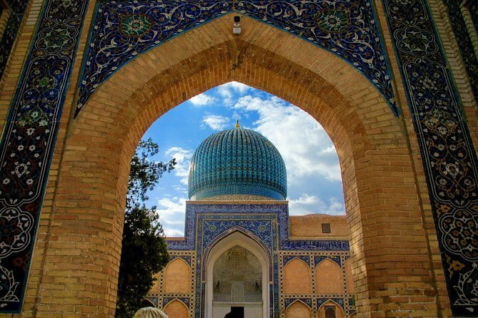 Samarkand Walking Tour - Shah-i-Zinda is a strong final stop