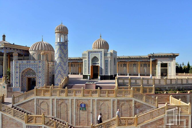 Samarkand Walking Tour History Culture and Hidden Gems - What the guides add to the experience
