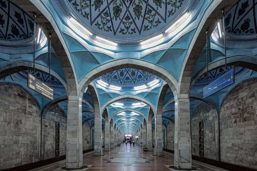 Tashkent: 4 Hour Food Tour and Metro Journey with a Guide - Chorsu Bazaar: start with snacks and local questions