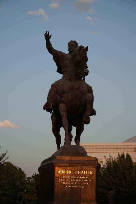 Tashkent city Night Tour with Dinner & Free Pro Photography - Minor Mosque and the quieter side of the city