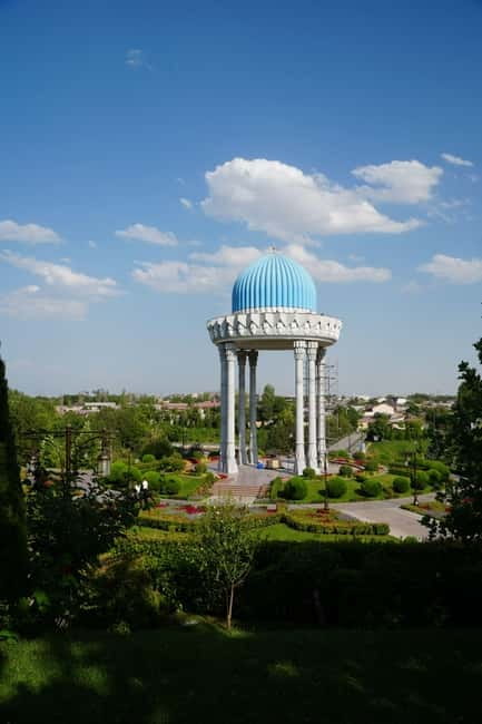 Tashkent city Night Tour with Dinner & Free Pro Photography - Chorsu Bazaar: start with food, shopping, and local color
