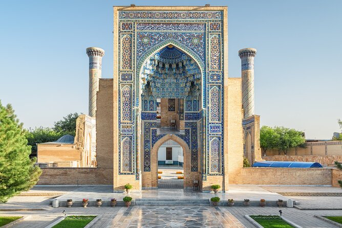 Tashkent City Tour with Hotel Pickup and Drop off - Two hours at Magic City