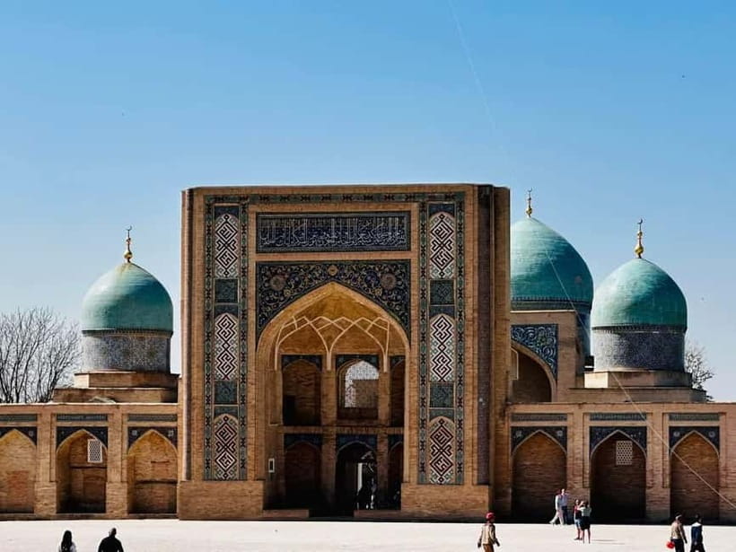 Tashkent: Hidden Gems Walking Tour with Local Snacks - Chorsu Bazaar brings Tashkent down to street level