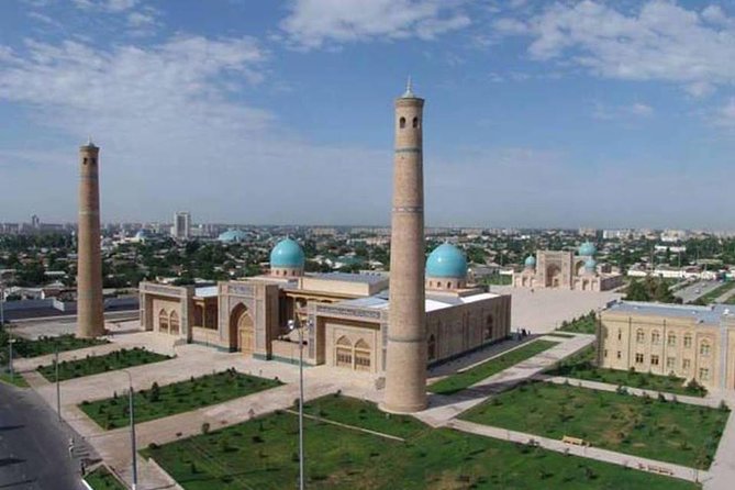 Tashkent Tour - Amir Temur Square closes the route