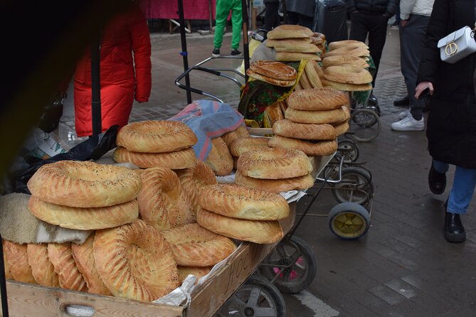Tashkent Vegan Street Food Tour - Khadra and the old-town lanes