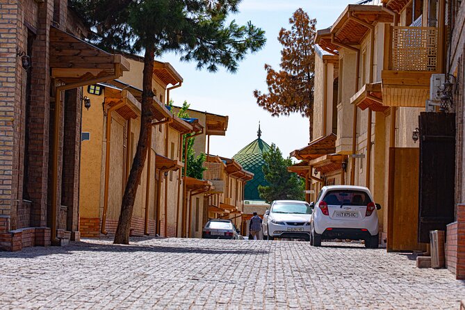 Tashkent Walking & Food Tour: Highlights + Local Flavors - What the $25 price really buys you