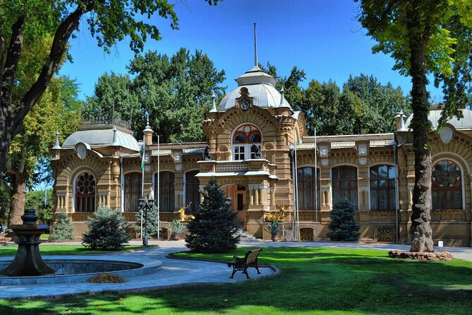 Tashkent Walking Tour - Starting at Amir Timur Square in modern Tashkent