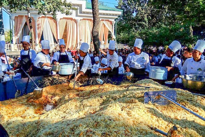 Ten Bites Adventure Food Tour in Tashkent - Chorsu Bazaar: food with a sense of place